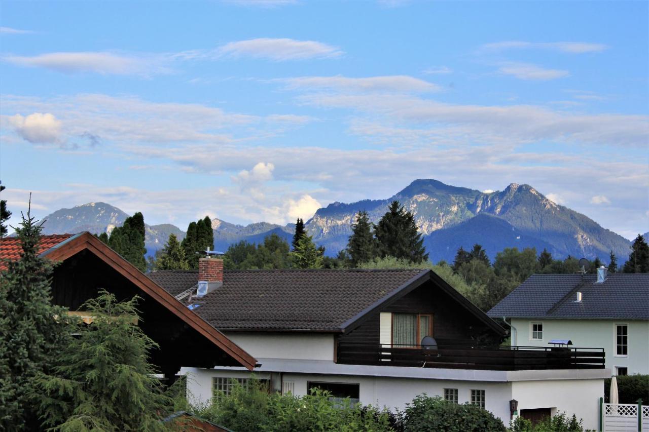 Ferienwohnung Das Inge Die Oberne In Bernau Бернау ам Кимзе Екстериор снимка